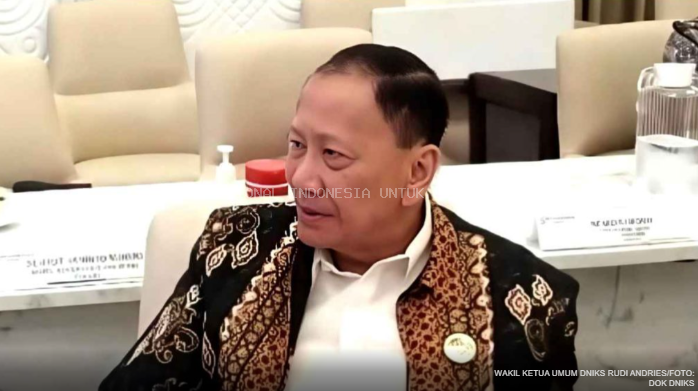 DNIKS: Dari Emas dan Karbon Menuju Kesejahteraan Indonesia Emas 2045